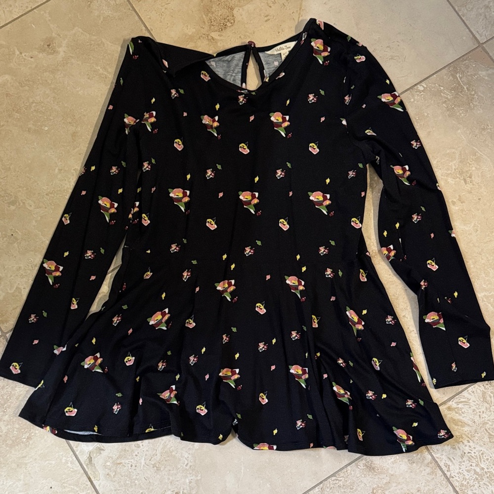 MJ Floral Long Sleeve Tunic top